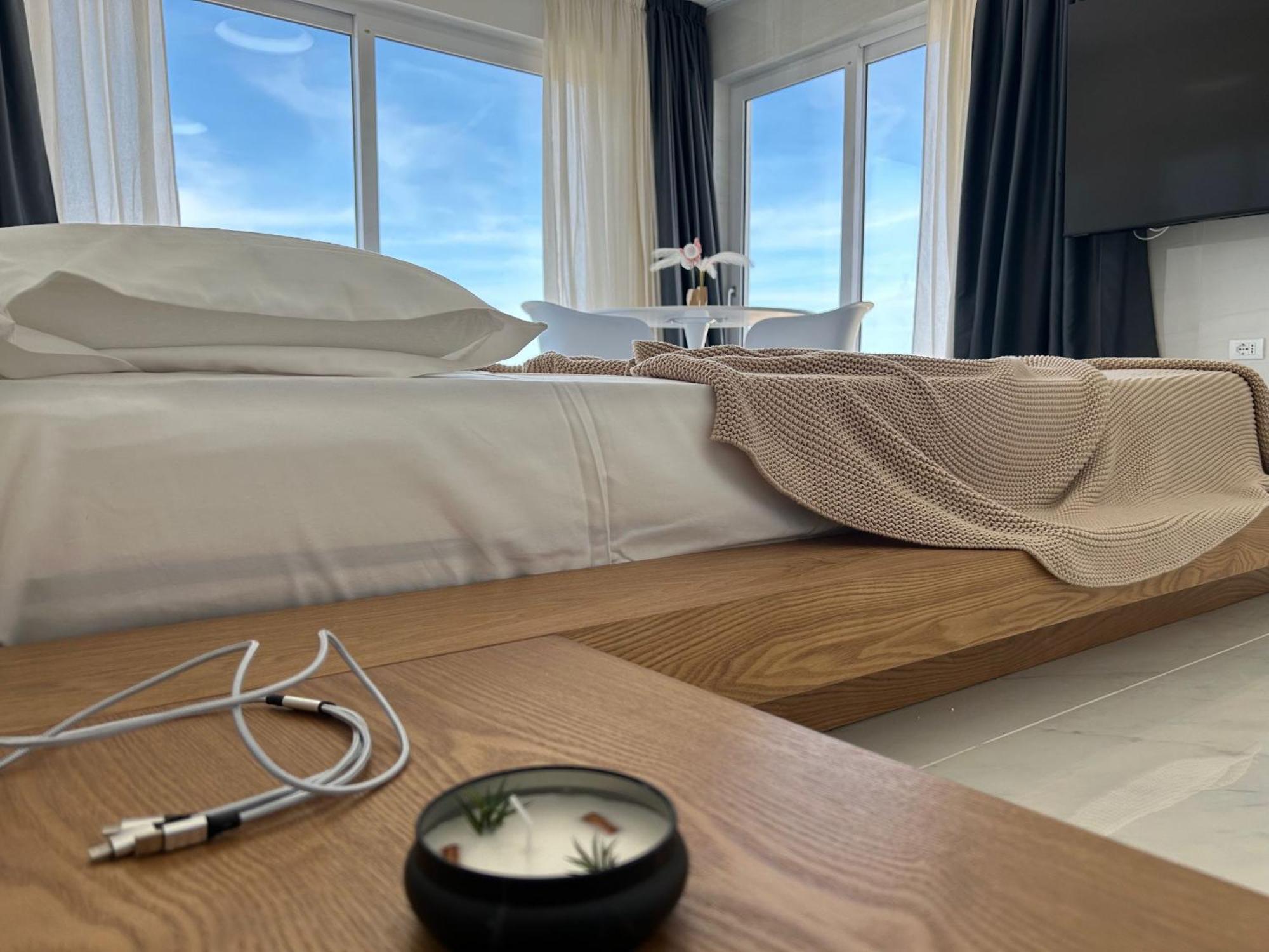 Smart Luxury Suites & Apartments オロゼーイ エクステリア 写真
